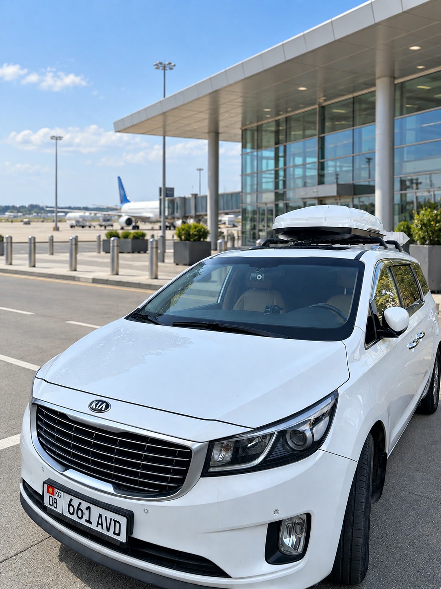 Фото 1: KIA CARNIVAL 2016
