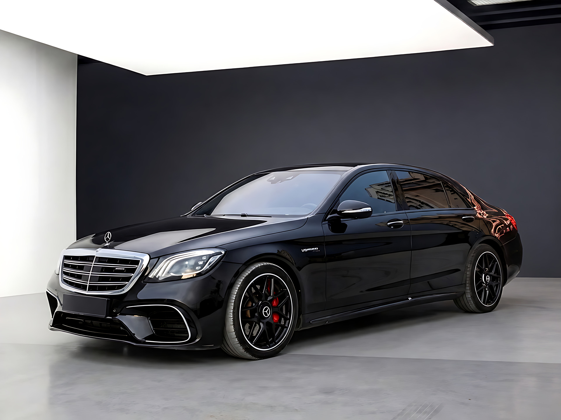 Фото 1: Mercedes-Benz W222 2018