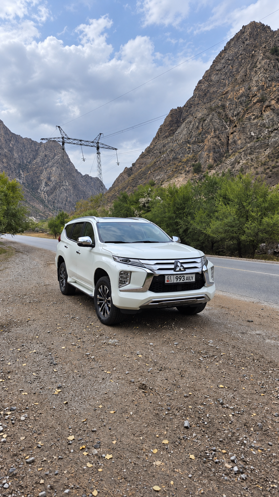 Фото 1: Mitsubishi Montero Sport 2023