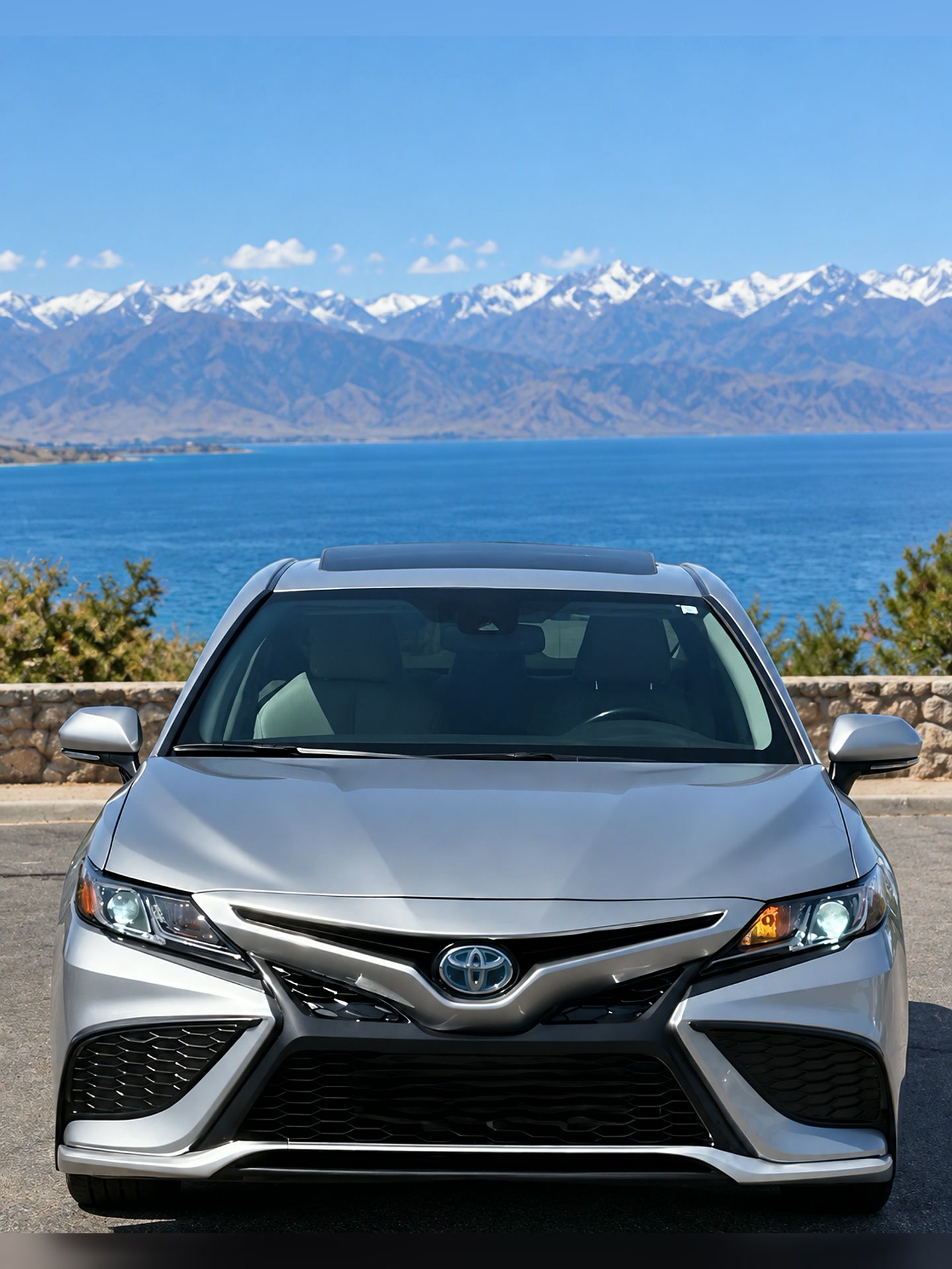 Фото 1: Toyota Camry 2018