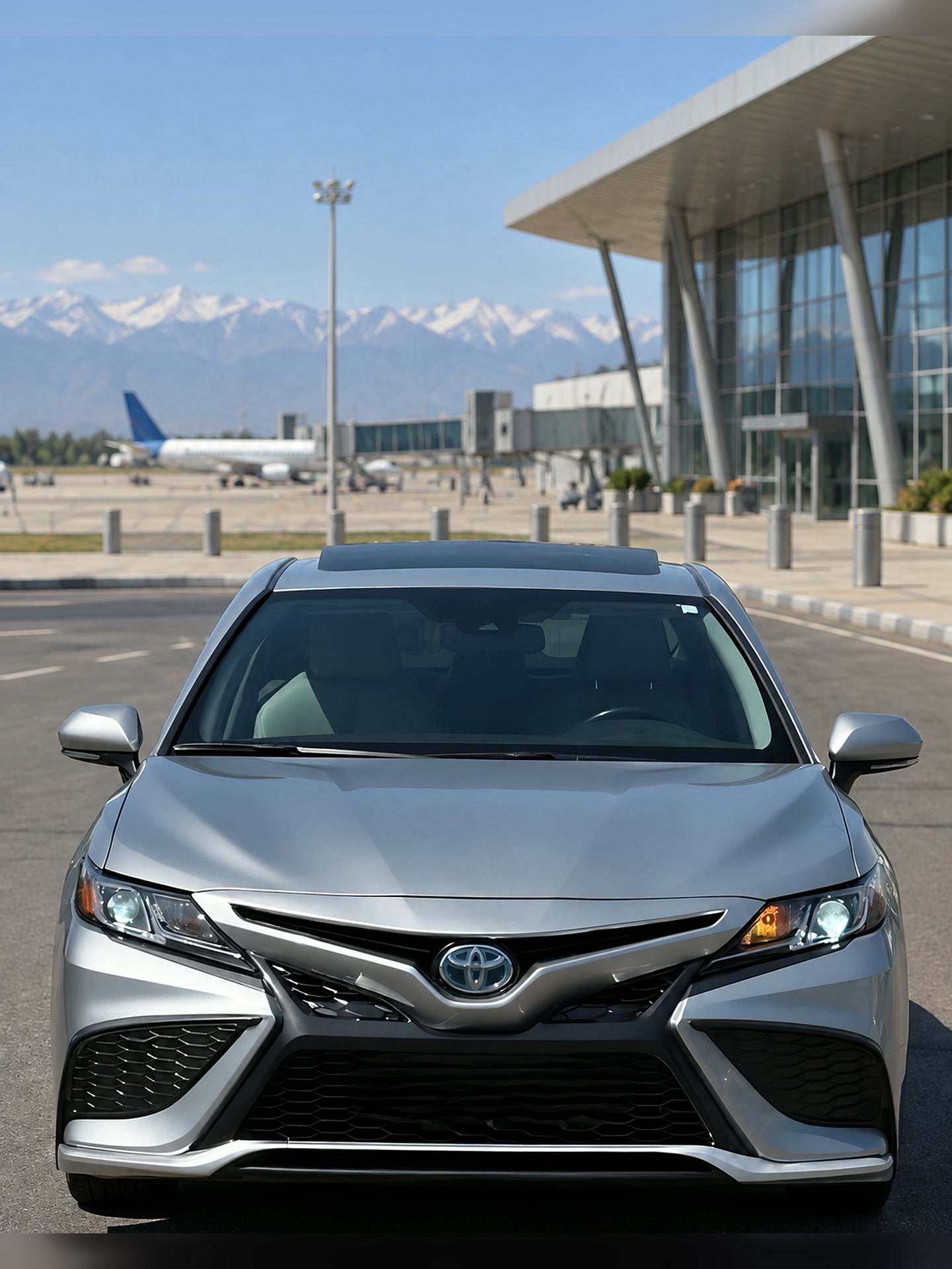 Фото 1: Toyota Camry 2018